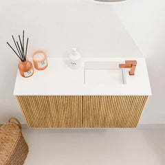 JOYA 70cm toiletmeubel kleur Oak. Wastafel FAYE positie Rechts 1 kraangat kleur Talc.