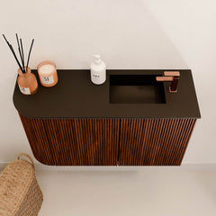 JOYA 71,6cm toiletmeubel ronding links kleur Ruby. Wastafel FAYE positie Rechts 1 kraangat kleur Urban.