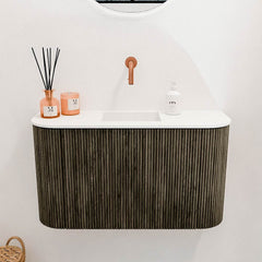 JOYA 73,2cm toiletmeubel ronding links + rechts kleur Shadow. Wastafel FAYE positie Midden Zonder kraangat kleur Talc.