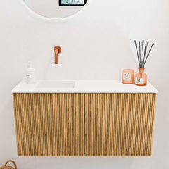 JOYA 80cm toiletmeubel kleur Oak. Wastafel FAYE positie Links Zonder kraangat kleur Talc.