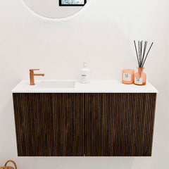 JOYA 80cm toiletmeubel kleur Walnut. Wastafel FAYE positie Links 1 kraangat kleur Talc.