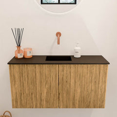 JOYA 80cm toiletmeubel kleur Oak. Wastafel FAYE positie Midden Zonder kraangat kleur Urban.