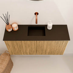 JOYA 80cm toiletmeubel kleur Oak. Wastafel FAYE positie Midden Zonder kraangat kleur Urban.