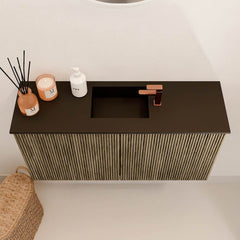 JOYA 80cm toiletmeubel kleur Dusk. Wastafel FAYE positie Midden 1 kraangat kleur Urban.