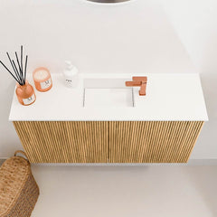 JOYA 80cm toiletmeubel kleur Oak. Wastafel FAYE positie Midden 1 kraangat kleur Talc.