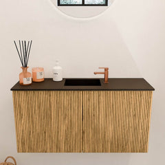 JOYA 80cm toiletmeubel kleur Oak. Wastafel FAYE positie Midden 1 kraangat kleur Urban.