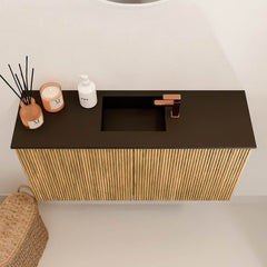 JOYA 80cm toiletmeubel kleur Oak. Wastafel FAYE positie Midden 1 kraangat kleur Urban.