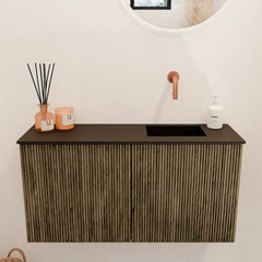 JOYA 80cm toiletmeubel kleur Dusk. Wastafel FAYE positie Rechts Zonder kraangat kleur Urban.