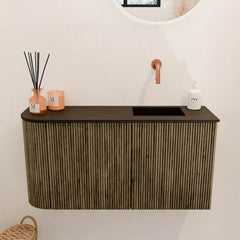 JOYA 81,6cm toiletmeubel ronding links kleur Dusk. Wastafel FAYE positie Rechts Zonder kraangat kleur Urban.