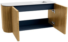 JOYA 81,6cm toiletmeubel ronding links kleur Oak. Wastafel FAYE positie Rechts Zonder kraangat kleur Talc.