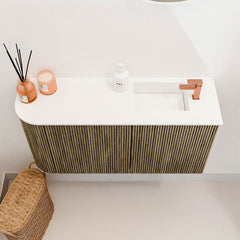 JOYA 81,6cm toiletmeubel ronding links kleur Dusk. Wastafel FAYE positie Rechts 1 kraangat kleur Talc.