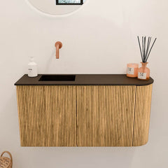 JOYA 81,6cm toiletmeubel ronding rechts kleur Oak. Wastafel FAYE positie Links Zonder kraangat kleur Urban.
