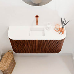 JOYA 83,2cm toiletmeubel ronding links + rechts kleur Ruby. Wastafel FAYE positie Midden Zonder kraangat kleur Talc.