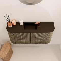 JOYA 83,2cm toiletmeubel ronding links + rechts kleur Dusk. Wastafel FAYE positie Midden 1 kraangat kleur Urban.