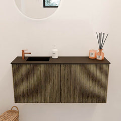 JOYA 90cm toiletmeubel kleur Dusk. Wastafel FAYE positie Links 1 kraangat kleur Urban.