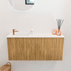 JOYA 90cm toiletmeubel kleur Oak. Wastafel FAYE positie Links 1 kraangat kleur Talc.