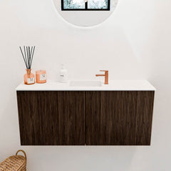 JOYA 90cm toiletmeubel kleur Walnut. Wastafel FAYE positie Midden 1 kraangat kleur Talc.