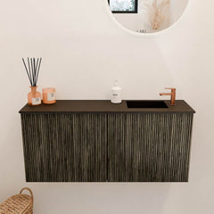 JOYA 90cm toiletmeubel kleur Shadow. Wastafel FAYE positie Rechts 1 kraangat kleur Urban.