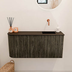 JOYA 91,6cm toiletmeubel ronding links kleur Shadow. Wastafel FAYE positie Rechts Zonder kraangat kleur Urban.