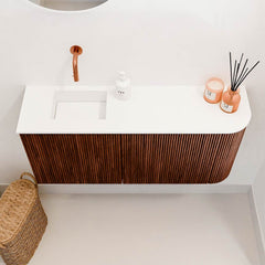 JOYA 91,6cm toiletmeubel ronding rechts kleur Ruby. Wastafel FAYE positie Links Zonder kraangat kleur Talc.