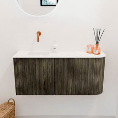 JOYA 91,6cm toiletmeubel ronding rechts kleur Shadow. Wastafel FAYE positie Links Zonder kraangat kleur Talc.