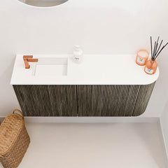 JOYA 91,6cm toiletmeubel ronding rechts kleur Shadow. Wastafel FAYE positie Links 1 kraangat kleur Talc.