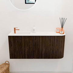 JOYA 91,6cm toiletmeubel ronding rechts kleur Walnut. Wastafel FAYE positie Links 1 kraangat kleur Talc.