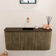 JOYA 93,2cm toiletmeubel ronding links + rechts kleur Dusk. Wastafel FAYE positie Midden Zonder kraangat kleur Urban.