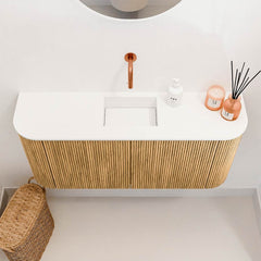 JOYA 93,2cm toiletmeubel ronding links + rechts kleur Oak. Wastafel FAYE positie Midden Zonder kraangat kleur Talc.