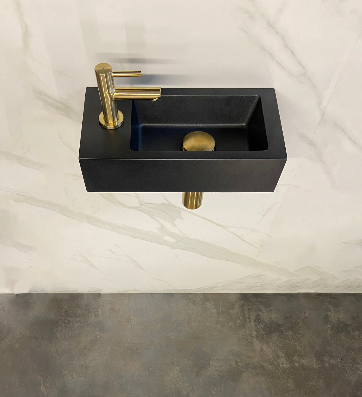 Rhea S mini vanity set with left-hand basin quartz, tap, siphon, and brushed brass drain plug
