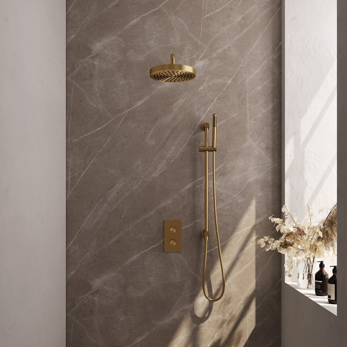 Brauer Stripe thermostatische inbouw regendouche rechthoekig - gebogen wandarm - staafhanddouche - glijstang - Geborsteld Goud PVD