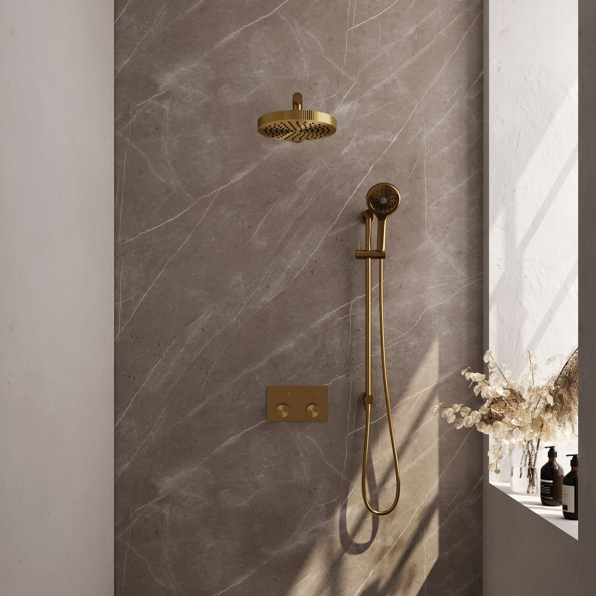 Brauer Stripe inbouw regendoucheset met drukknoppen - rechte wandarm - 3-standen handdouche - glijstang - Geborsteld Goud PVD