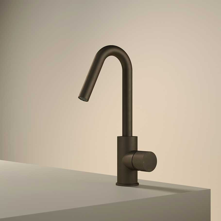 Hotbath Guy Row GY004R wastafelkraan met draaibare uitloop - Tuscan Bronze