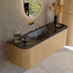 MONDIAZ KURVE-DLUX 130cm badmeubel ronding Links + Rechts kleur Oak met 1 lade en 2 deuren. Wastafel BIG SMALL Midden zonder kraangat Lava.
