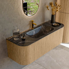 MONDIAZ KURVE-DLUX 130cm badmeubel ronding Links + Rechts kleur Oak met 1 lade en 2 deuren. Wastafel BIG SMALL Midden 1 kraangat Lava.