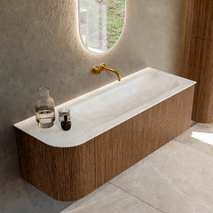MONDIAZ KURVE-DLUX 135cm badmeubel ronding Links kleur Walnut met 1 lade en 1 deur. Wastafel BIG MEDIUM Rechts zonder kraangat Ostra.