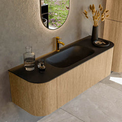 MONDIAZ KURVE 140cm badmeubel ronding Links + Rechts kleur Oak met 1 lade en 2 deuren. Wastafel BIG SMALL Midden 1 kraangat Urban.