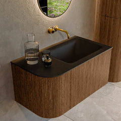 MONDIAZ KURVE 85cm badmeubel ronding Links kleur Walnut met 1 lade en 1 deur. Wastafel CLOUD Rechts zonder kraangat Urban.