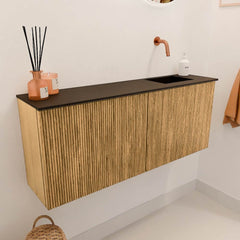 JOYA 100cm toiletmeubel kleur Oak. Wastafel FAYE positie Rechts Zonder kraangat kleur Urban.