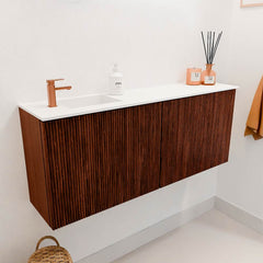 JOYA 100cm toiletmeubel kleur Ruby. Wastafel FAYE positie Links 1 kraangat kleur Talc.
