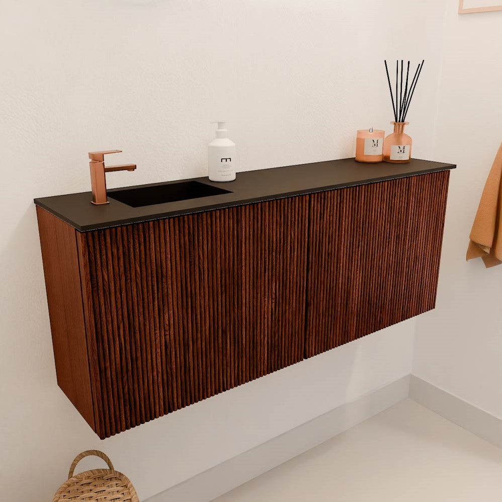 JOYA 100cm toiletmeubel kleur Ruby. Wastafel FAYE positie Links 1 kraangat kleur Urban.