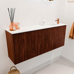 JOYA 100cm toiletmeubel kleur Ruby. Wastafel FAYE positie Rechts 1 kraangat kleur Talc.