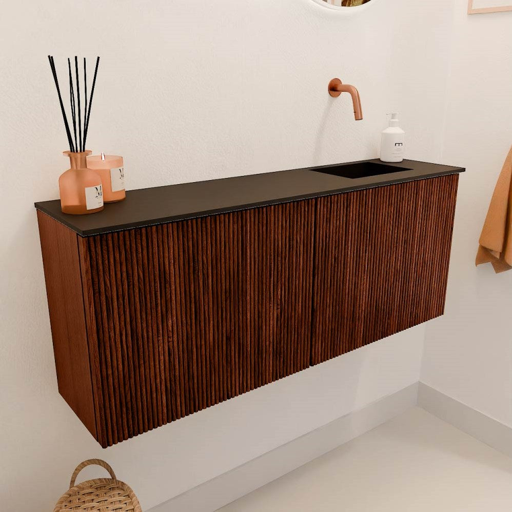 JOYA 100cm toiletmeubel kleur Ruby. Wastafel FAYE positie Rechts Zonder kraangat kleur Urban.