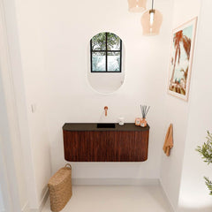 JOYA 103,2cm toiletmeubel ronding links + rechts kleur Ruby. Wastafel FAYE positie Midden Zonder kraangat kleur Urban.
