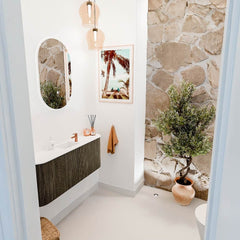 JOYA 103,2cm toiletmeubel ronding links + rechts kleur Shadow. Wastafel FAYE positie Midden 1 kraangat kleur Talc.