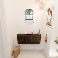 JOYA 103,2cm toiletmeubel ronding links + rechts kleur Walnut. Wastafel FAYE positie Midden 1 kraangat kleur Urban.