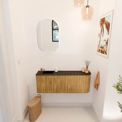 JOYA 111,6cm toiletmeubel ronding rechts kleur Oak. Wastafel FAYE positie Links 1 kraangat kleur Urban.
