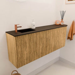 JOYA 111,6cm toiletmeubel ronding rechts kleur Oak. Wastafel FAYE positie Links 1 kraangat kleur Urban.