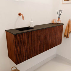 JOYA 111,6cm toiletmeubel ronding rechts kleur Ruby. Wastafel FAYE positie Links Zonder kraangat kleur Urban.