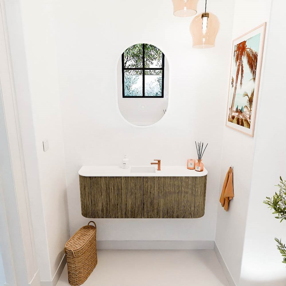 JOYA 113,2cm toiletmeubel ronding links + rechts kleur Dusk. Wastafel FAYE positie Midden 1 kraangat kleur Talc.